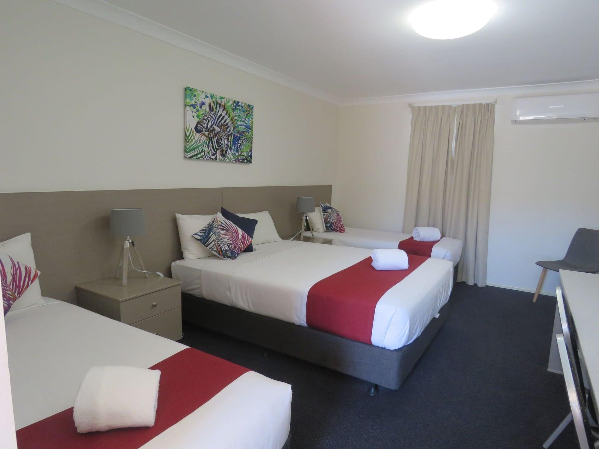 Burke & Wills Mt Isa Motel Маунт Айса Екстериор снимка